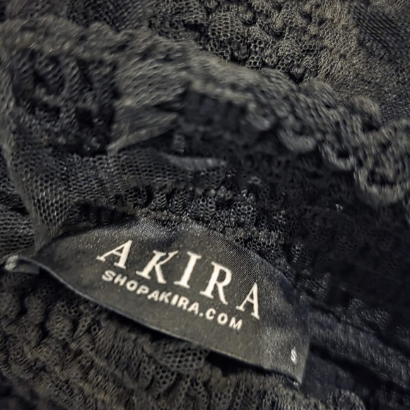 Akira Black Top - Picture 4 of 6